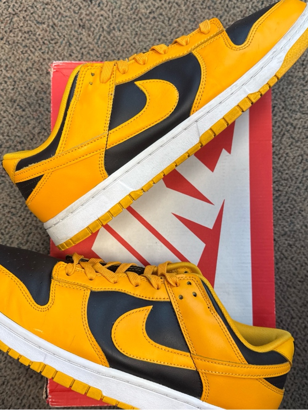 Nike Dunk Low Championship Goldenrod Men’s Black and Yellow Low-Top Sneakers